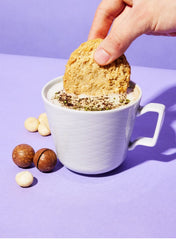 Biskota organike me çokollatë të bardhë dhe makadamia 50 g