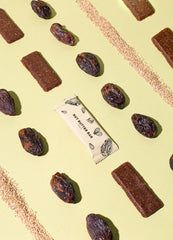 Cokollate me hurma dhe Tahin me gjalpë organik me arra 30 g 0% Sheqer