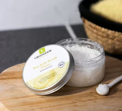 Skrab me kripë deti dhe kokos